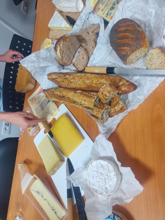Event Cheese and Wine Tastings near La Defense Gallery3