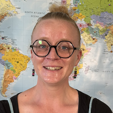 Delphine, enseignant·e de français at Centre Zenith